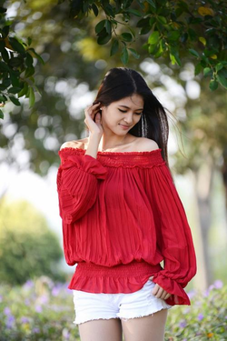 报告夫人13土豪夫人的嫉妒心精彩内容